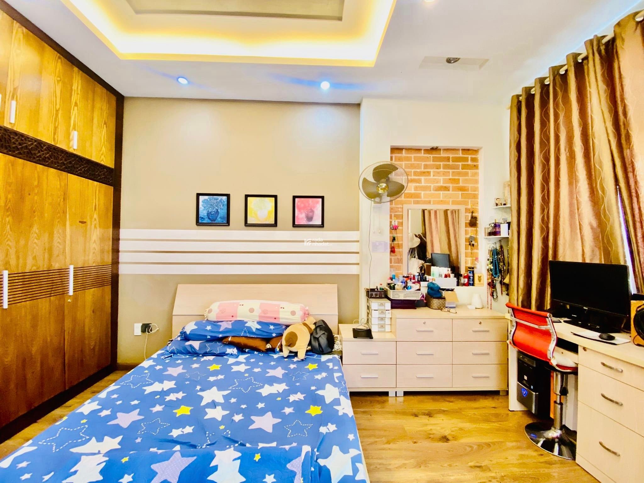   Nhà ở hơn 4 tỷ  đường Bùi Quang Là, P12 , Gò Vấp. 