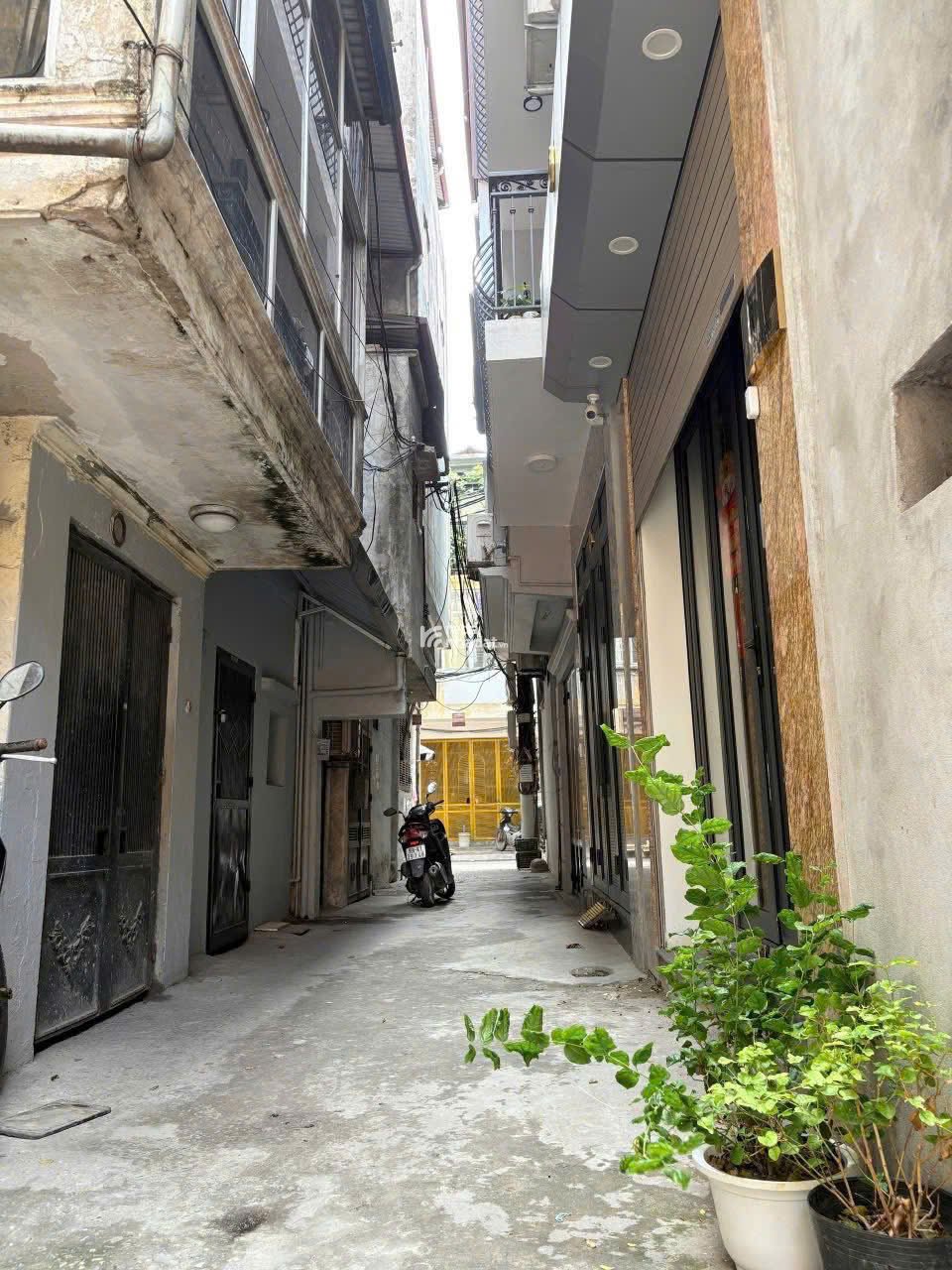 Bán nhà 2 mặt ngõ ô tô TT Thái Hà 47m x 3T giá 12.4 tỷ ở, làm văn phòng, KD đều đẹp