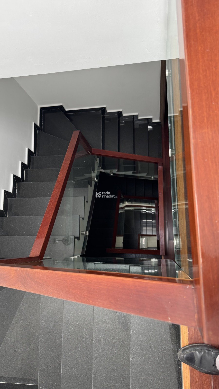 BÁN NHÀ ĐẸP HXH 4 TẦNG TẶNG FULL NỘI THẤT  ĐS 15 _ HB PHƯỚC THỦ ĐỨC _60M 4PN 5WC 9.5 TỶ