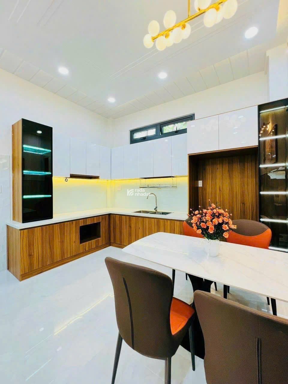 BÁN NHÀ GIÁ RẺ ĐẸP 2 tỷ 450 DT 53,8m2 THÍCH QUẢNG ĐỨC, P.5, Q. PHÚ NHUẬN HCm