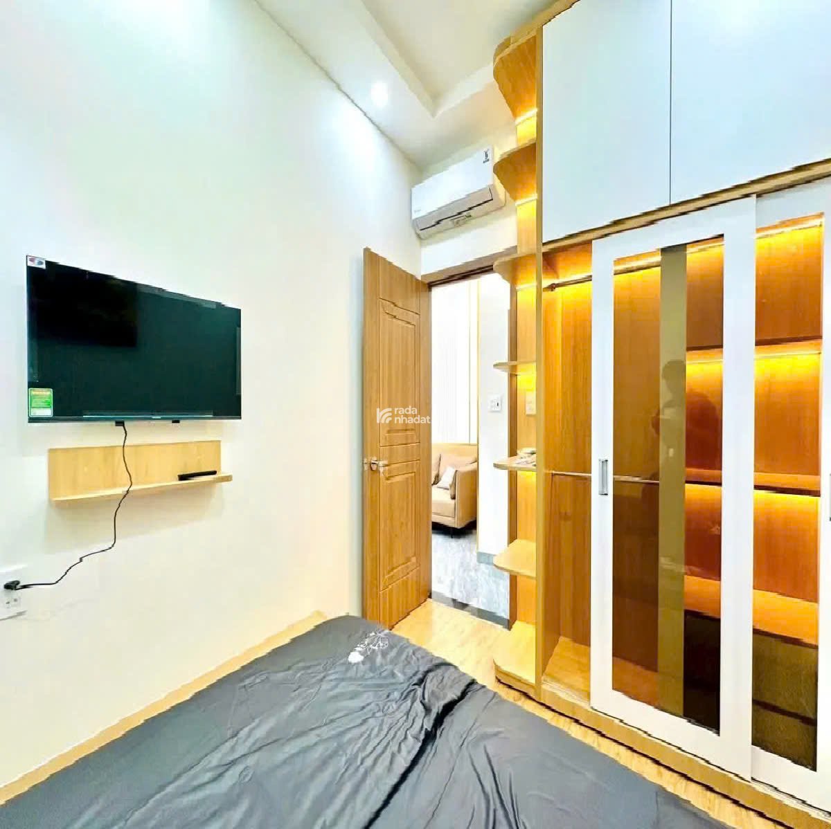 Nhà mới Cách Mạng Tháng Tám - QUẬN TÂN BÌNH - 5.5 x 8 m Vuông - 2 Tầng - 5.38 tỷ