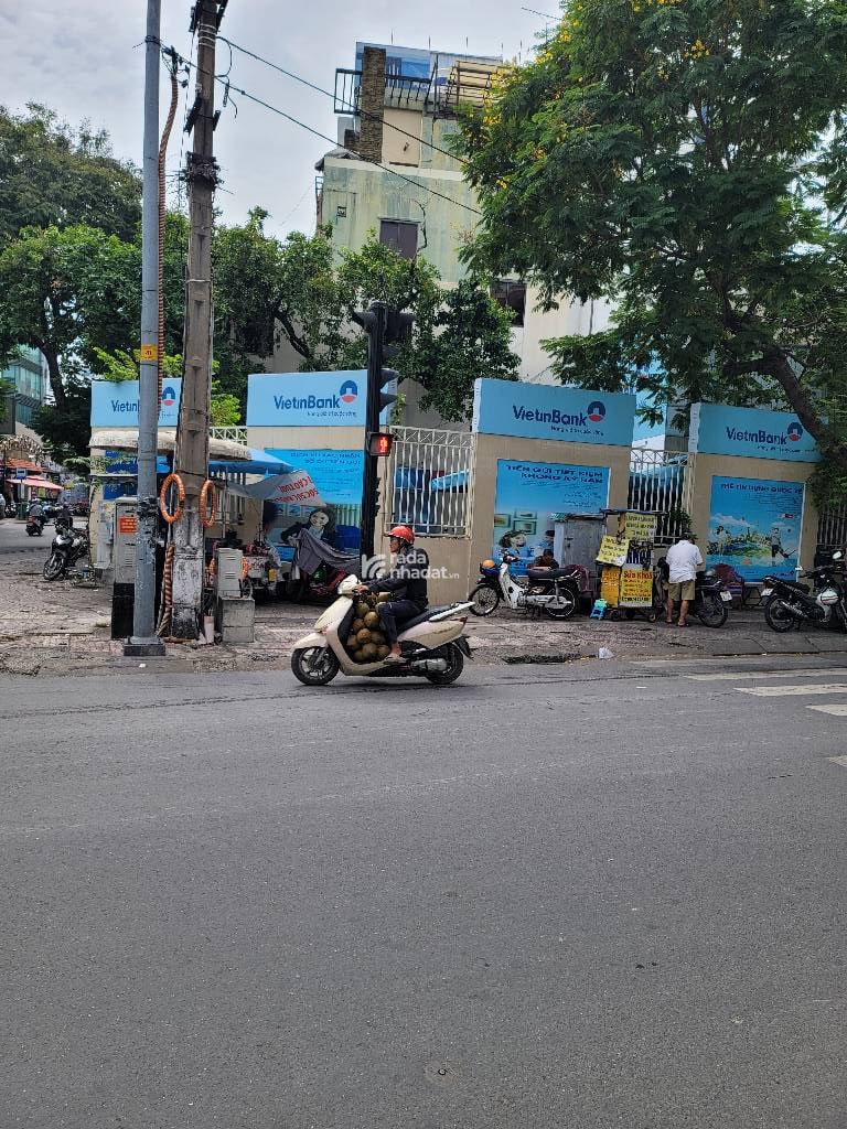 MTKD NGAY CHỢ PHẠM VĂN HAI, TÂN BÌNH, 56M2 CÓ KC TIỆN CẢI TẠO MỚI. GIẢM 750TR CHỈ CÒN 15.5T TL