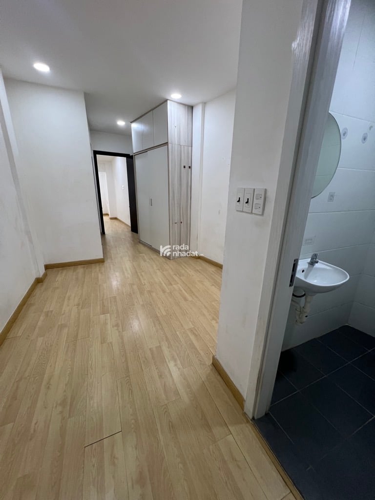 GẦN MT NGUYỄN VĂN TRỖI, PHÚ NHUẬN, 2 TẦNG CÓ KC Ở NGAY. GIẢM 350TR CHỈ 4T 