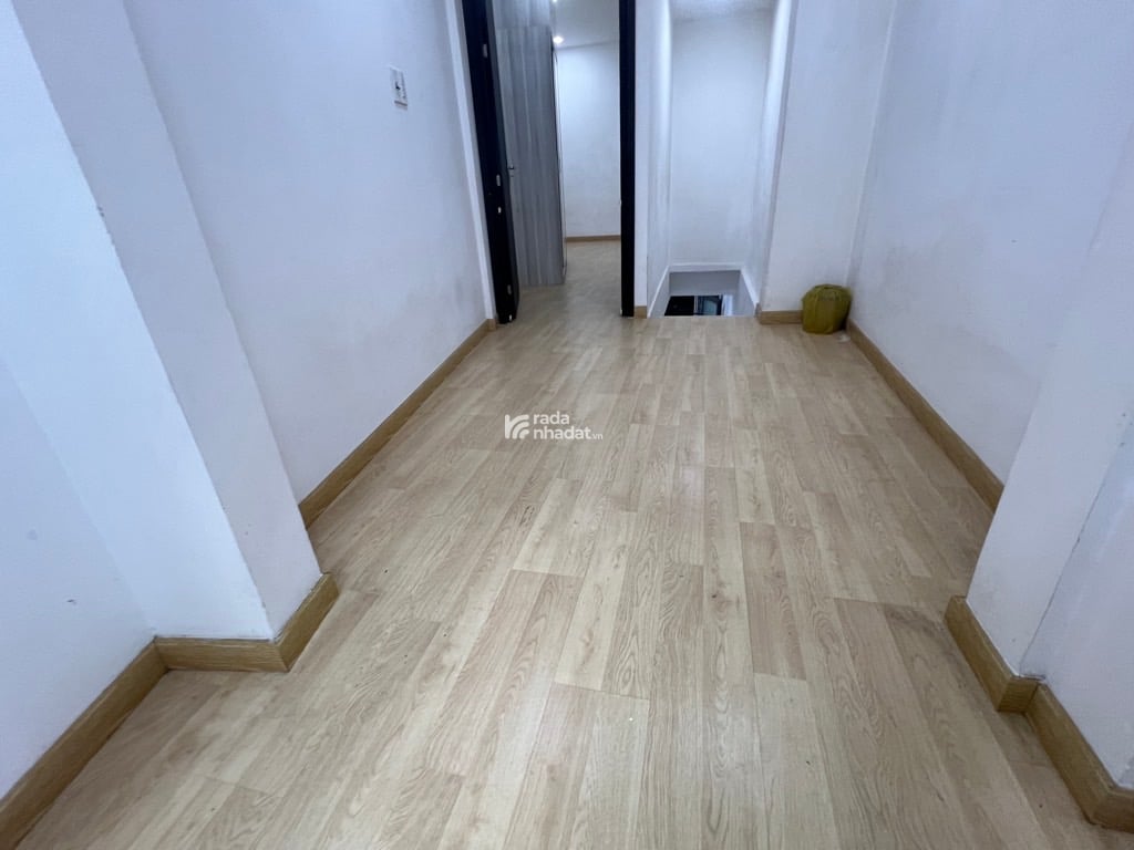 GẦN MT NGUYỄN VĂN TRỖI, PHÚ NHUẬN, 2 TẦNG CÓ KC Ở NGAY. GIẢM 350TR CHỈ 4T 