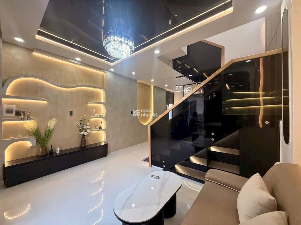 CHỈ 16,3 TỶ , 4,2 x 19M NỞ HẬU 6,7M. NHÀ 6 TẦNG , MT TRẦN HƯNG ĐẠO , Q. TÂN PHÚ