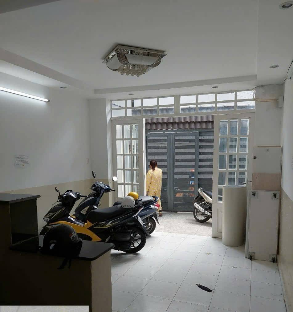 Gần TTTM, Ngân hàng, các trường Đại Học. Phù hợp khách mua giữ tiền, đầu tư