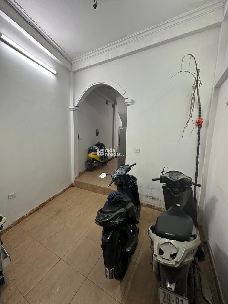 ĐỘI CẤN - NGÕ THÔNG - DÂN XÂY - 4 TẦNG - 4 NGỦ - GẦN CHỢ NGỌC HÀ - 49.4M2 - 6.2 TỶ