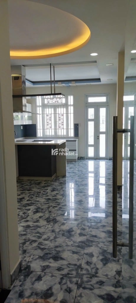  Bán tòa nhà căn hộ dịch vụ mặt tiền Hoàng Hoa Thám Bình Thạnh