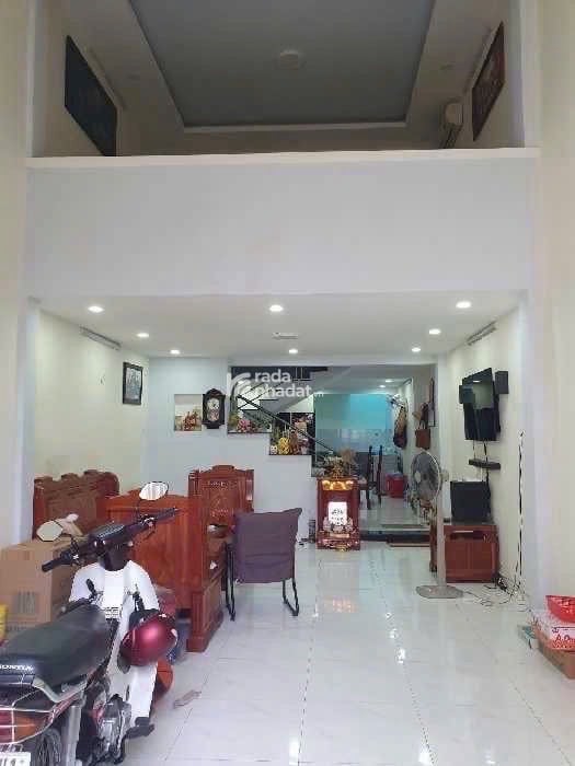 NHÀ ĐẸP - 82M2  RỘNG RÃI - GIÁP TÊN LỬA - HẺM Ô TÔ - GIÁ LẠI RẺ  
