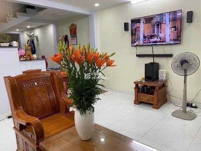 NHÀ ĐẸP - 82M2  RỘNG RÃI - GIÁP TÊN LỬA - HẺM Ô TÔ - GIÁ LẠI RẺ  