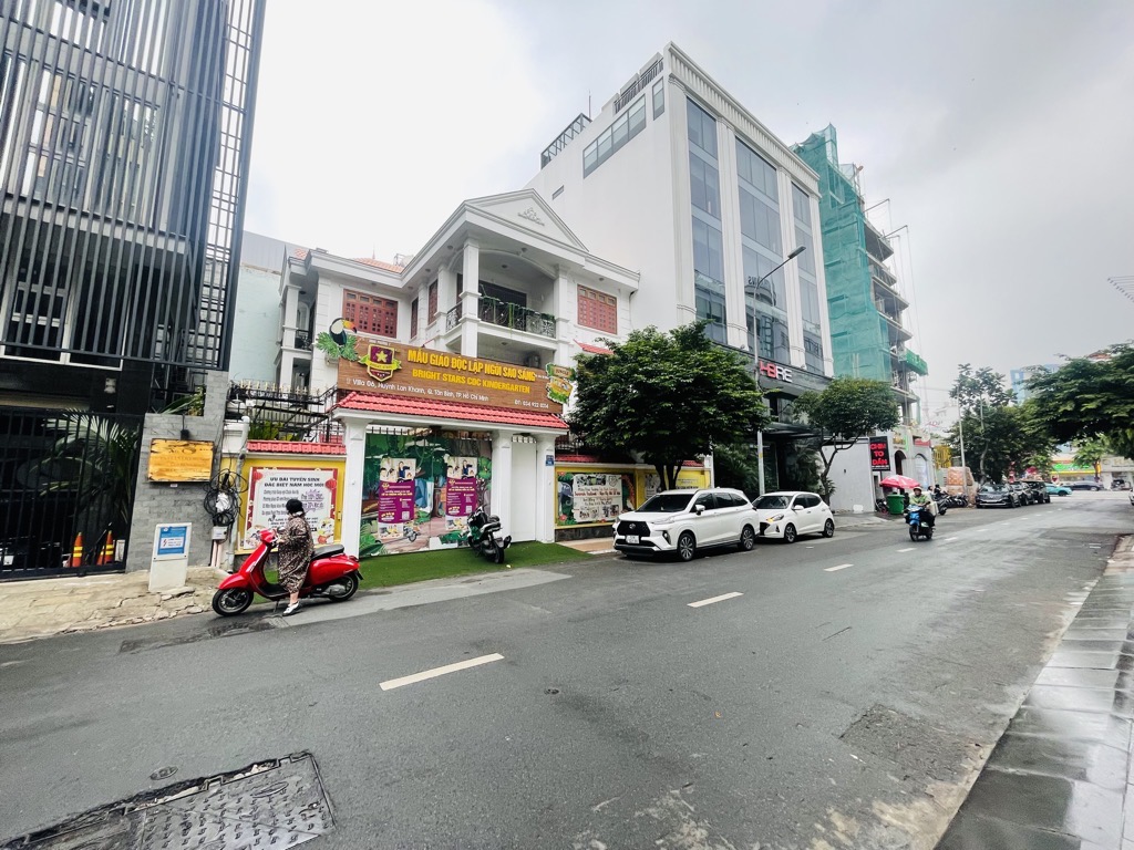 SIÊU MẶT TIỀN SÂN BAY CỰC HIẾM NHÀ BÁN- VUÔNG A4 NGANG KHỦNG 15M- DÒNG TIỀN HƠN 1 TỶ/ NĂM.