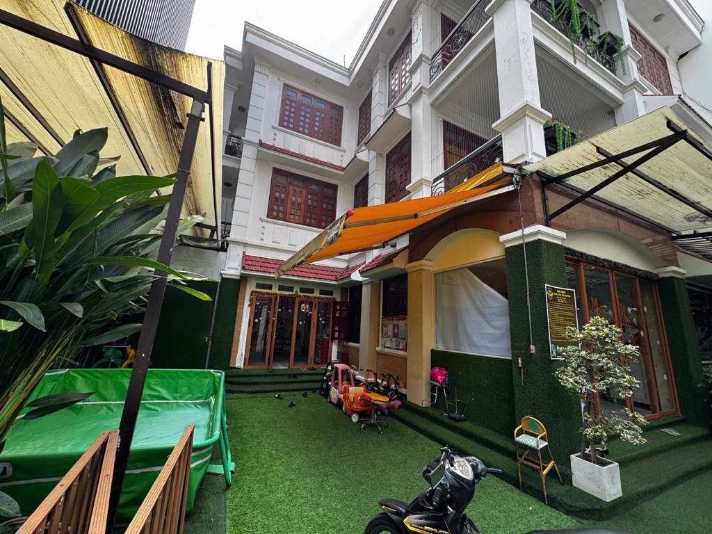 SIÊU MẶT TIỀN SÂN BAY CỰC HIẾM NHÀ BÁN- VUÔNG A4 NGANG KHỦNG 15M- DÒNG TIỀN HƠN 1 TỶ/ NĂM.
