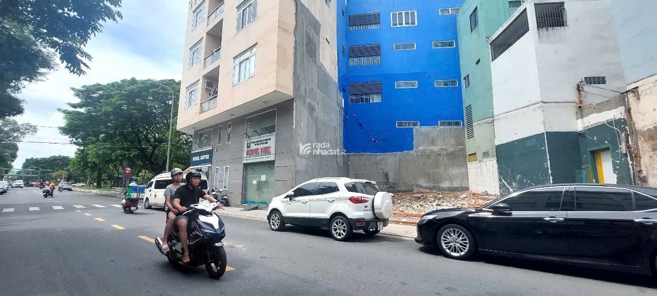 13 TỶ GIẢM CÒN 12,3 TỶ . MT ĐẶNG VĂN SÂM , P2 , Q. PHÚ NHUẬN  5,8 X 8M 