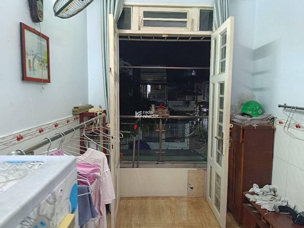 BÁN NHÀ LÒ GỐM PHƯỜNG 8 QUẬN 6 65M2 3 TẦNG SÂN RỘNG GẦN MẶT TIỀN CHỈ 6.1 TỶ GẦN CHỢ BÌNH TÂY