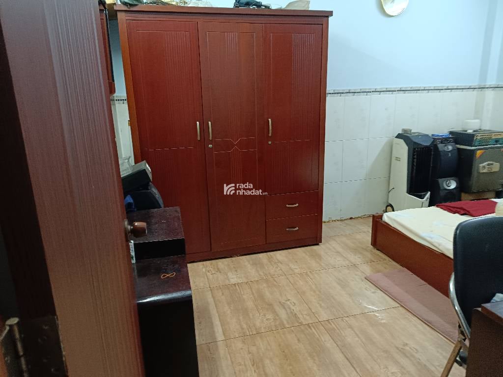 BÁN NHÀ LÒ GỐM PHƯỜNG 8 QUẬN 6 65M2 3 TẦNG SÂN RỘNG GẦN MẶT TIỀN CHỈ 6.1 TỶ GẦN CHỢ BÌNH TÂY