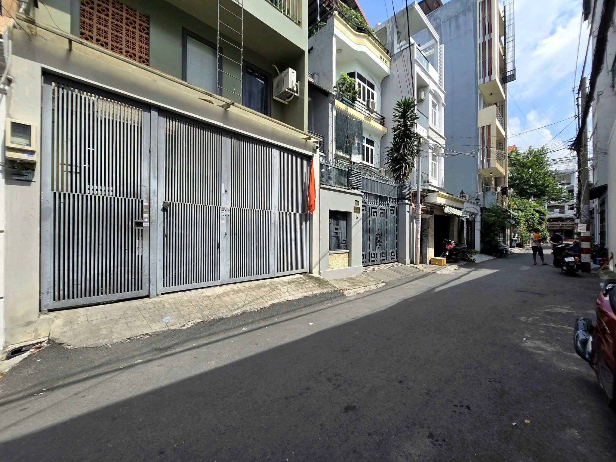 Siêu phẩm 56m2 đầy tiện nghi đường Lê Quốc Hưng Quận 4, SHR giá 3 tỷ 630 TL