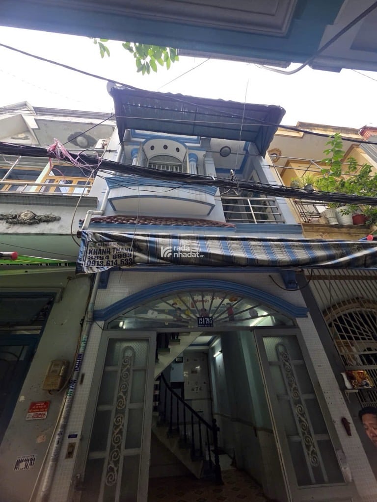 HẺM XE HƠI PHAN HUY ÍCH, TÂN BÌNH, 30M2 CÓ KC Ở NGAY. GIẢM 350TR CHỈ CÒN 4T TL 