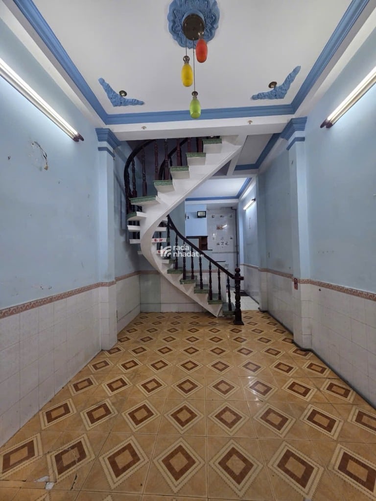 HẺM XE HƠI PHAN HUY ÍCH, TÂN BÌNH, 30M2 CÓ KC Ở NGAY. GIẢM 350TR CHỈ CÒN 4T TL 