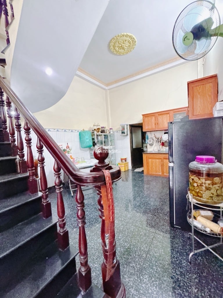 BÁN NHÀ 3 TẦNG - 22 PHÒNG TRỌ - BÌNH CHIỂU - THỦ ĐỨC.