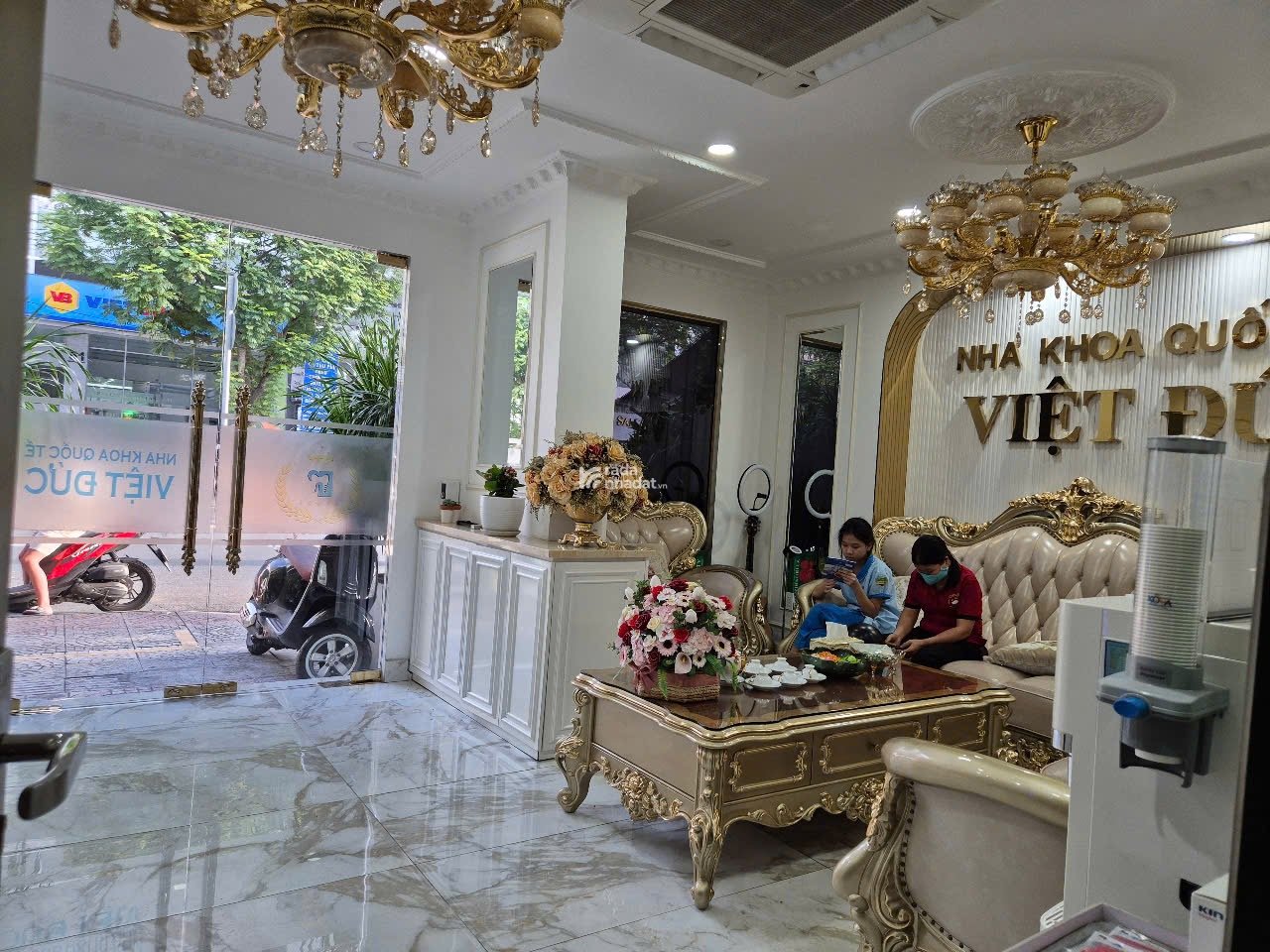 Nhà Mặt Tiền Nguyễn Cư Trinh Q1