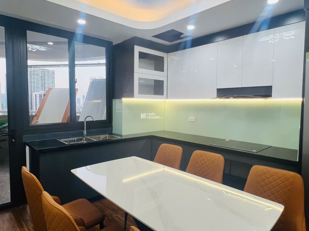 Chính chủ gửi bán căn hộ 120m - 3N2W CC Tây Hà, 19 Tố Hữu. Giá 6,8 tỷ. LH 0961 270 ***