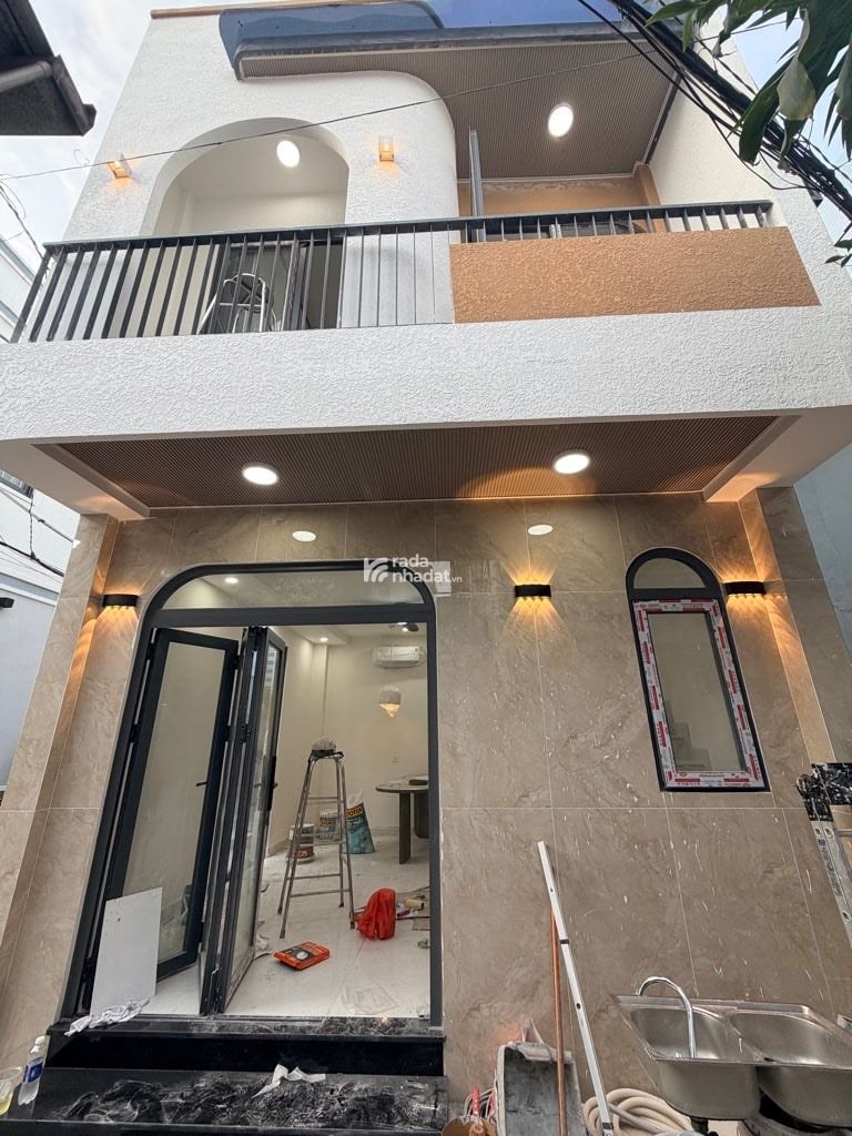 HẺM XE HƠI BÙI ĐÌNH TÚY, BÌNH THẠNH, 4.7M BỀ NGANG, Ở NGAY. GIẢM 350TR CHỈ 5.7T 