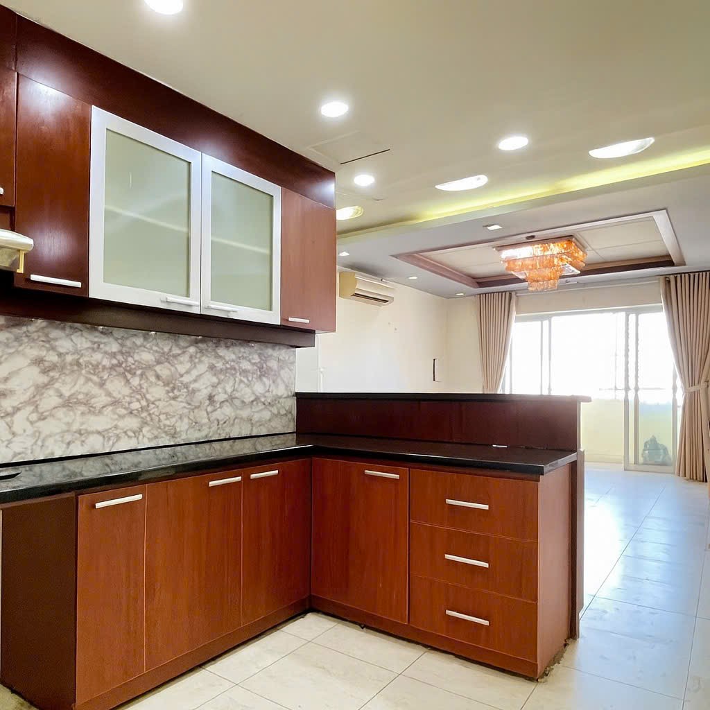 BÁN CĂN HỘ HÙNG VƯƠNG PLAZA _ 130M2 _ CÓ SUẤT OTO _ SHR