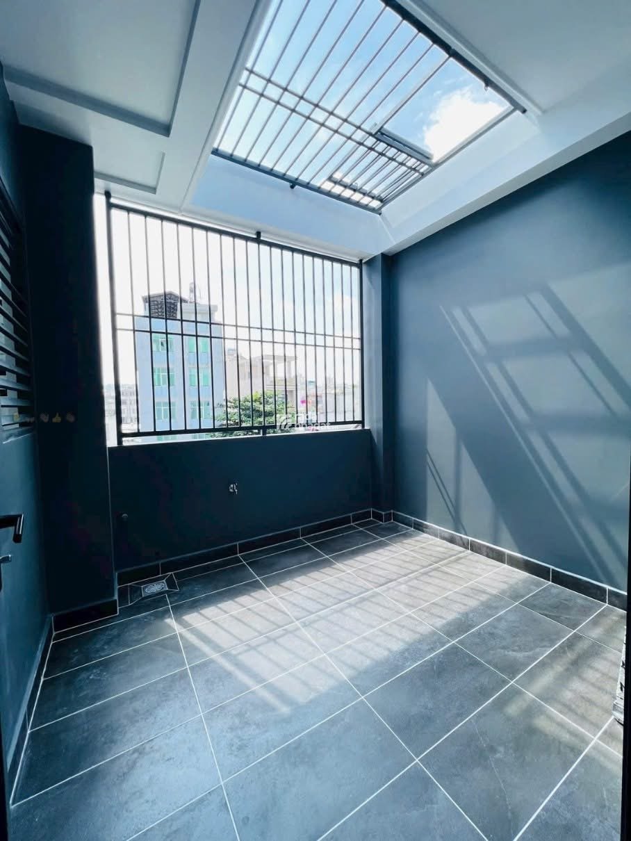 Chính chủ bán nhà phố 3 tầng 65m2 TP. Tân An chỉ 1.9tỷ