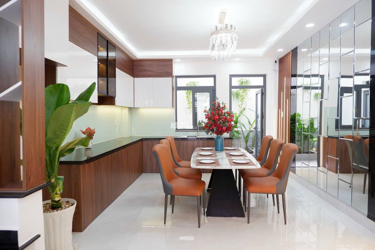 CHO THUÊ NHÀ PHỐ 4 TẦNG FULL NỘI THẤT - MẶT TIỀN TL44, THẠNH LỘC, Q12 