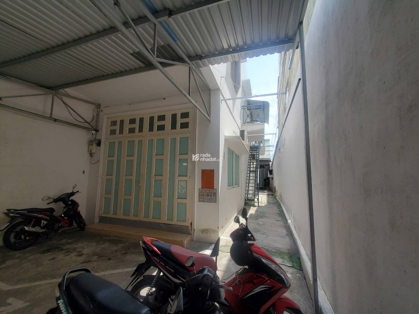 HẺM XE HƠI XÔ VIẾT NGHỆ TĨNH, BÌNH THẠNH, 200M2 TIỆN XÂY MỚI. GIẢM 350TR CHỈ CÒN 21.9T TL 