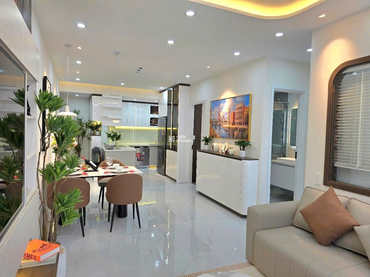 Bán nhanh căn hộ Sky garden 3, PMH, Q7, Dt 74m2, tk 3PN, căn góc nhà mới đẹp, giá chỉ 6,4 tỷ 