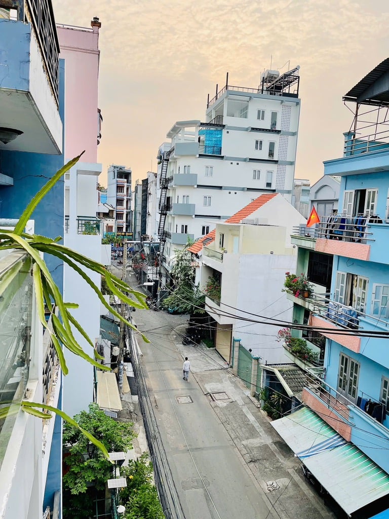 BIỆT THỰ SÂN VƯỜN, 5 TẦNG, VIEW ĐẸP, HẺM XE HƠI, 6PN, CHÍNH CHỦ CẦN BÁN GẤP GIÁP QUẬN 1