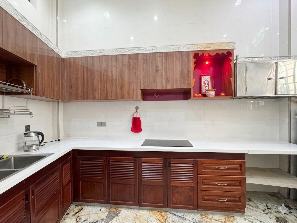 Nhà 4 tầng hẻm 5m đường Tô Hiệu, 73m2, khu an ninh, sát Đầm Sen, Chỉ 8.5 tỷ TL