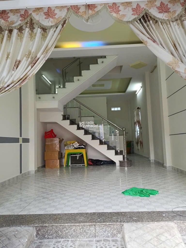 Bán nhà -hẻm xe hơi-huỳnh thị hai, QUẬN 12- GIÁ 3,9 TỶ 