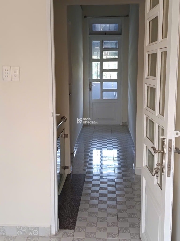 Bán nhà -hẻm xe hơi-huỳnh thị hai, QUẬN 12- GIÁ 3,9 TỶ 