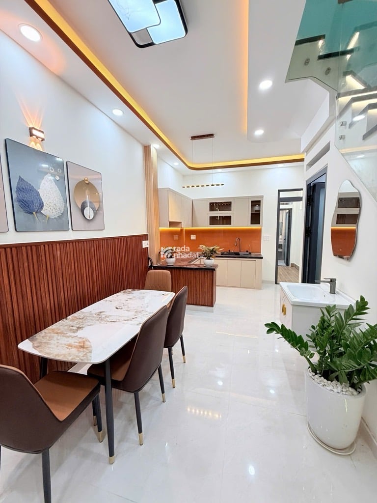 BÁN NHÀ TÂN QUÝ TÂN PHÚ HẺM XE HƠI 65M2 6.48 TỶ TẶNG TOÀN BỘ NỘI THẤT AN NINH DÂN TRÍ CAO
