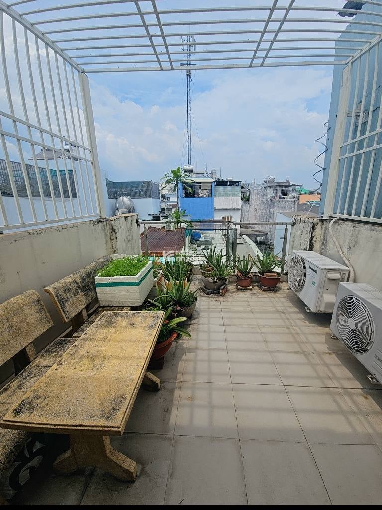 4 TẦNG BTCT - 5PN -DT: 3.5*10.5M (34M2) - CƯ XÁ PHÚ LÂM A - QUẬN 6 - SÁT HẺM XE HƠI - GIÁ 5 TỶ TL