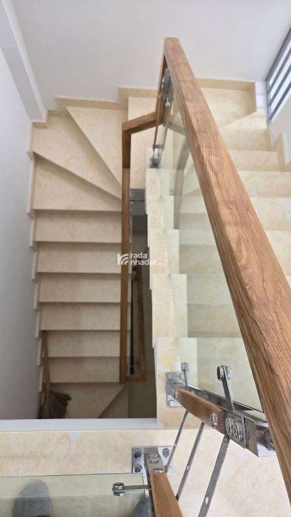 NHÀ 4 TẦNG  MỚI XÂY 100% CHỜ HOÀN CÔNG- HẺM XE TẢI- TẶNG NỘI THẤT CAO CẤP