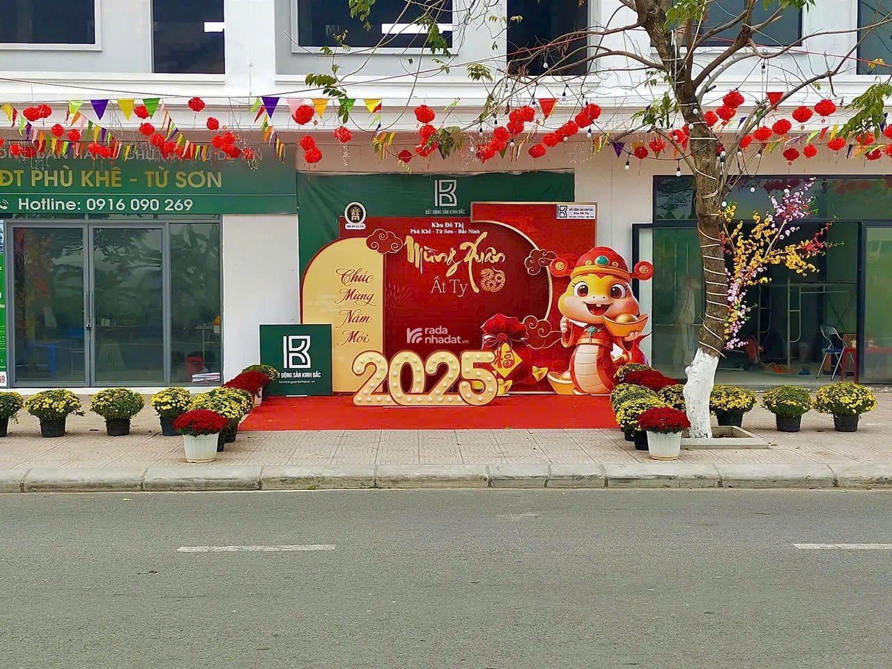 Bán Shophouse Phù Khê mặt đường Nguyễn Văn Cừ cách Đông Anh 300m