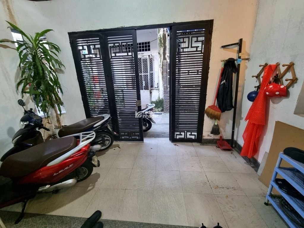 ĐÓN ĐẦU TUYẾN METRO, CÁCH MẠNG THÁNG 8, TÂN BÌNH, 70M2 CÓ KC Ở NGAY. GIẢM 350TR CHỈ CÒN 11.3T