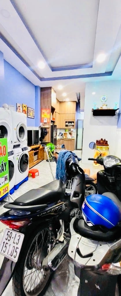 NHÀ 4 TẦNG - - Ô TÔ NẰM NHÀ - MẶT TIỀN ĐƯỜNG KINH DOANH - DÒNG TIỀN 10TR/THÁNG . OBC CHO VAY 2.5 TỶ