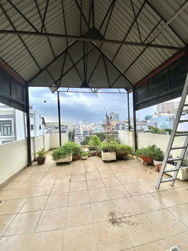 NHÀ 5 TẦNG - 70M2 - NGANG 5M - HẺM 8M THÔNG - 10 TỶ 500