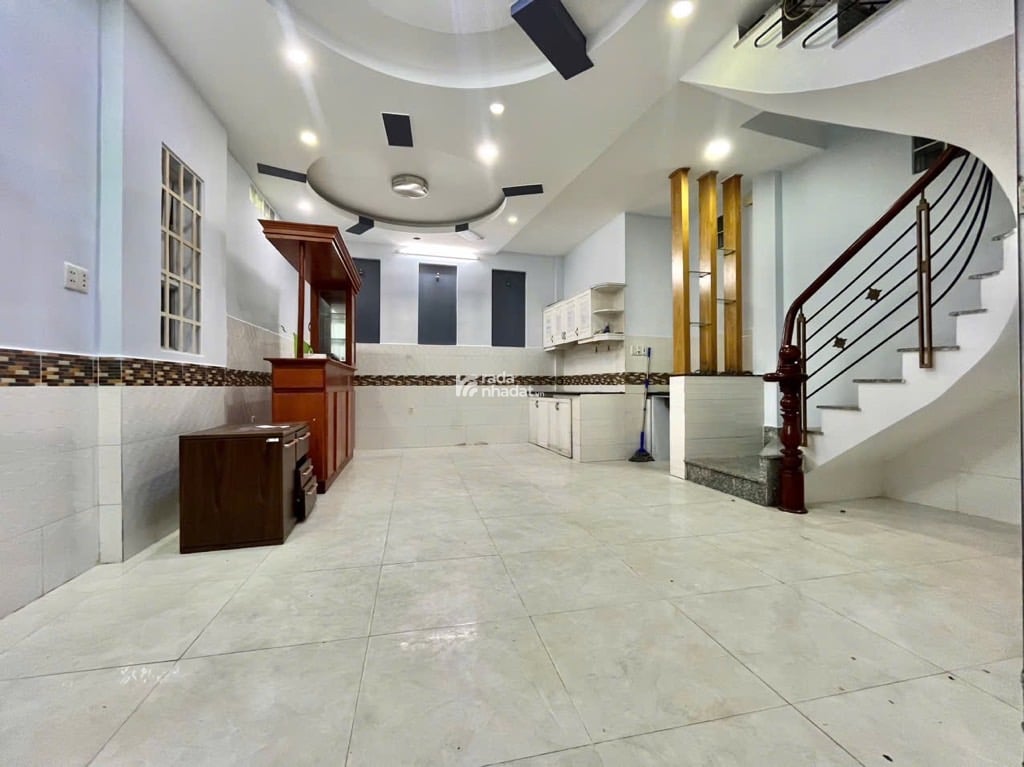 HXH SÁT NHÀ, PHAN ĐĂNG LƯU, PHÚ NHUẬN, RỘNG RÃI TIỆN XÂY MỚI. GIẢM 2.5T CHỈ CÒN 3.5T TL 