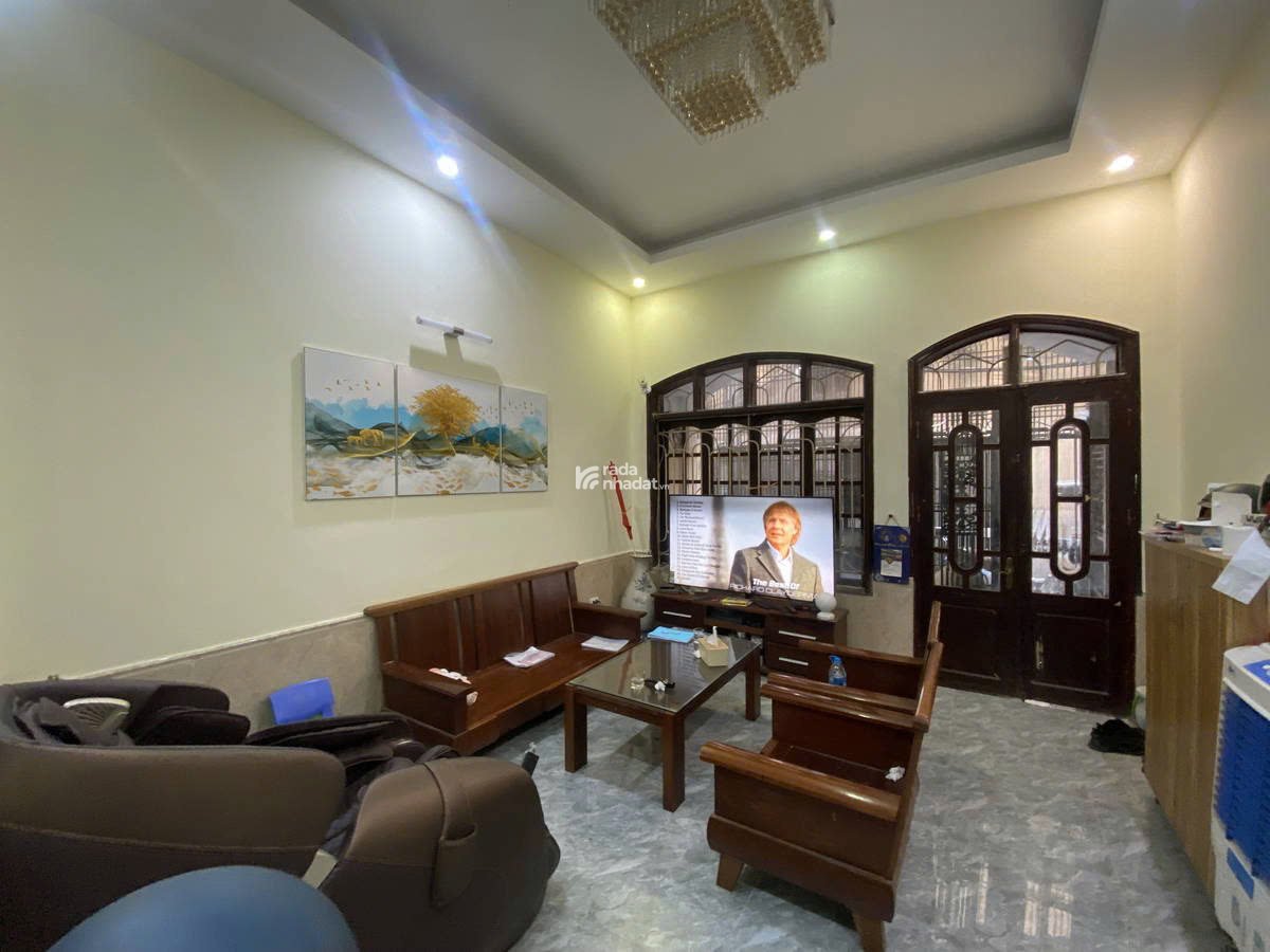 Bán nhà phân lô Tô Vĩnh Diện  gần ô tô tránh  DT: 59m ,5 tầng MT: 4,3m chào giá 12,8 tỷ