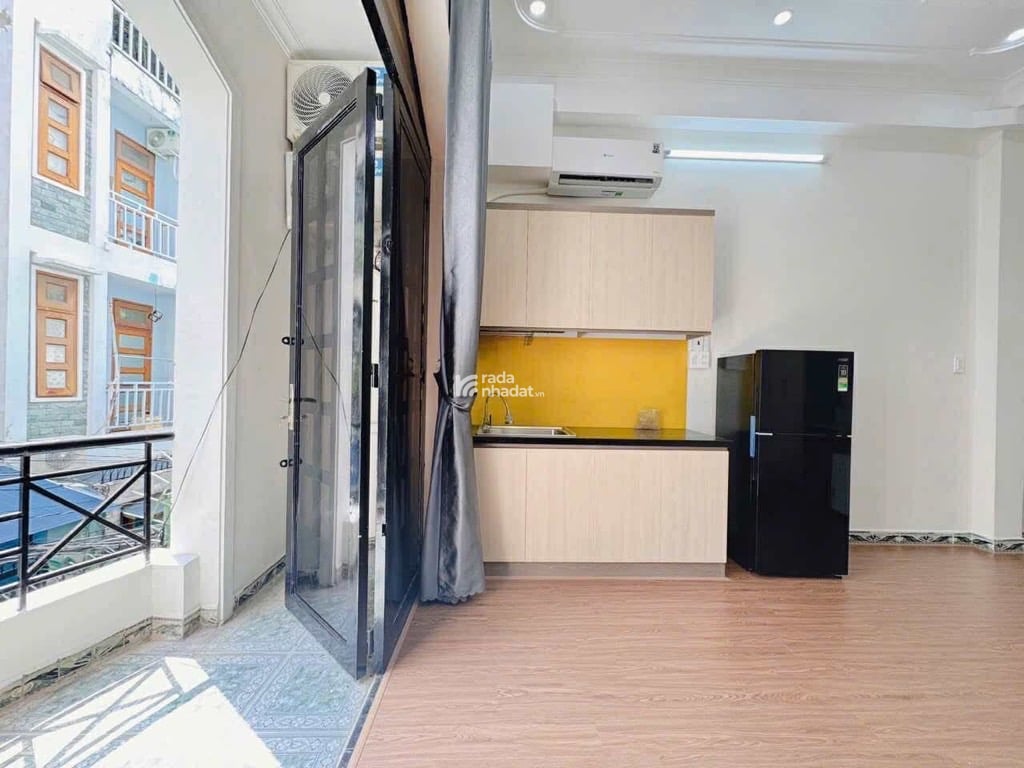 SÁT MT PHAN XÍCH LONG, PHÚ NHUẬN, 70M2 SẴN 4 TẦNG ĐÚC BTCT. GIẢM 350TR CHỈ 15.3T 