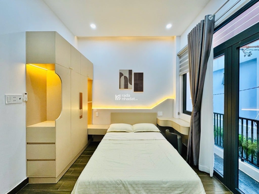 Bán nhà Phan Tây Hồ Phú Nhuận, 3 tầng full nội thất, Ở ngay, nhỉnh 5 tỷ.