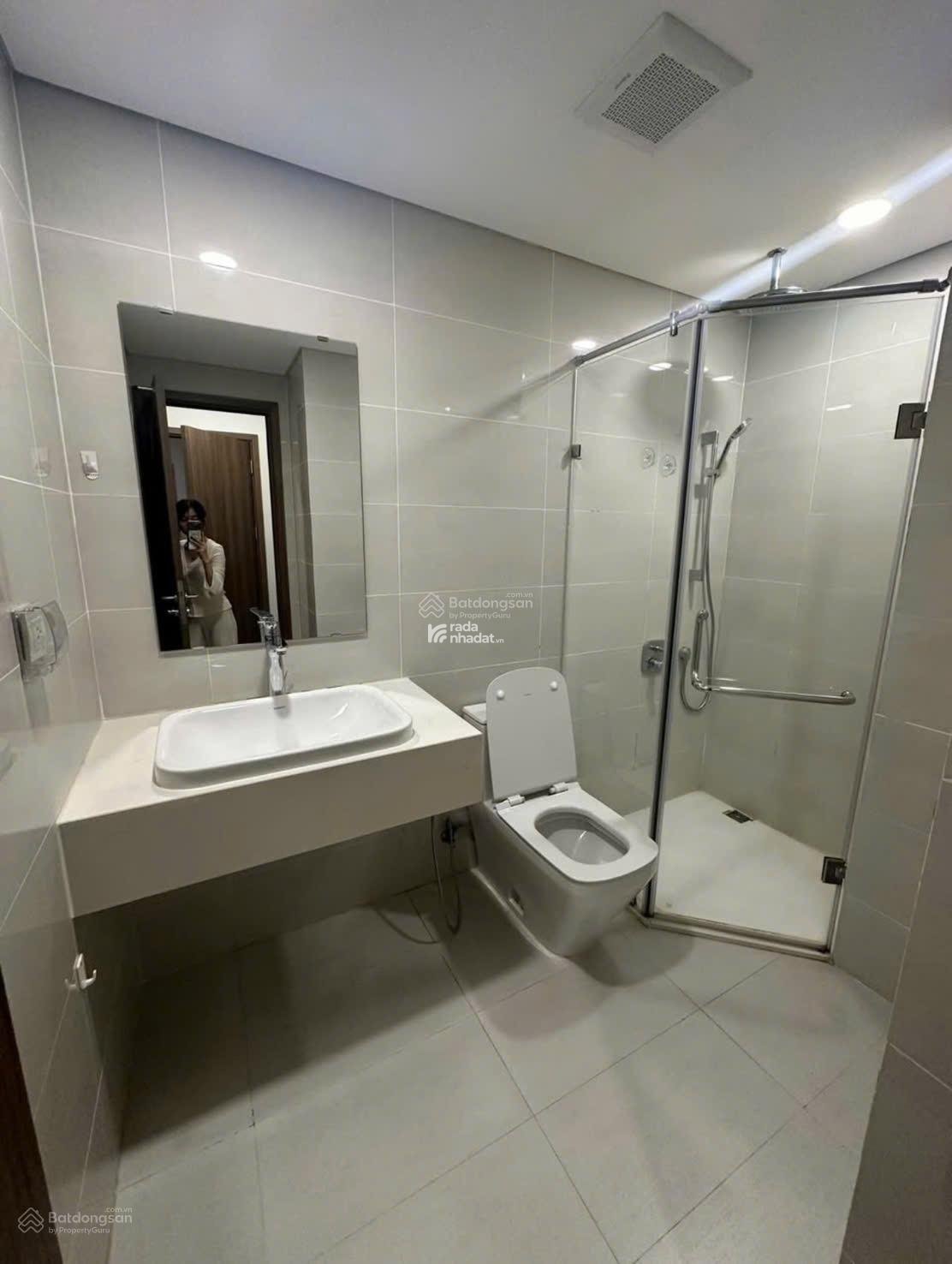 Cần bán chung cư Khánh Hội 2 (Đã có sổ hồng) - 75m2 2PN 2WC