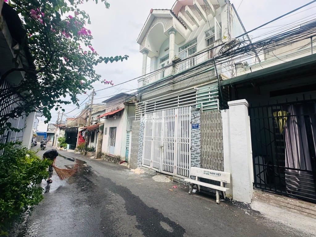 Bán nhà 2 lầu - Đường 385, Tăng A, Hẻm xe tải thông 2 đầu, Nhà ở Ngay chỉ 6.2 tỷ