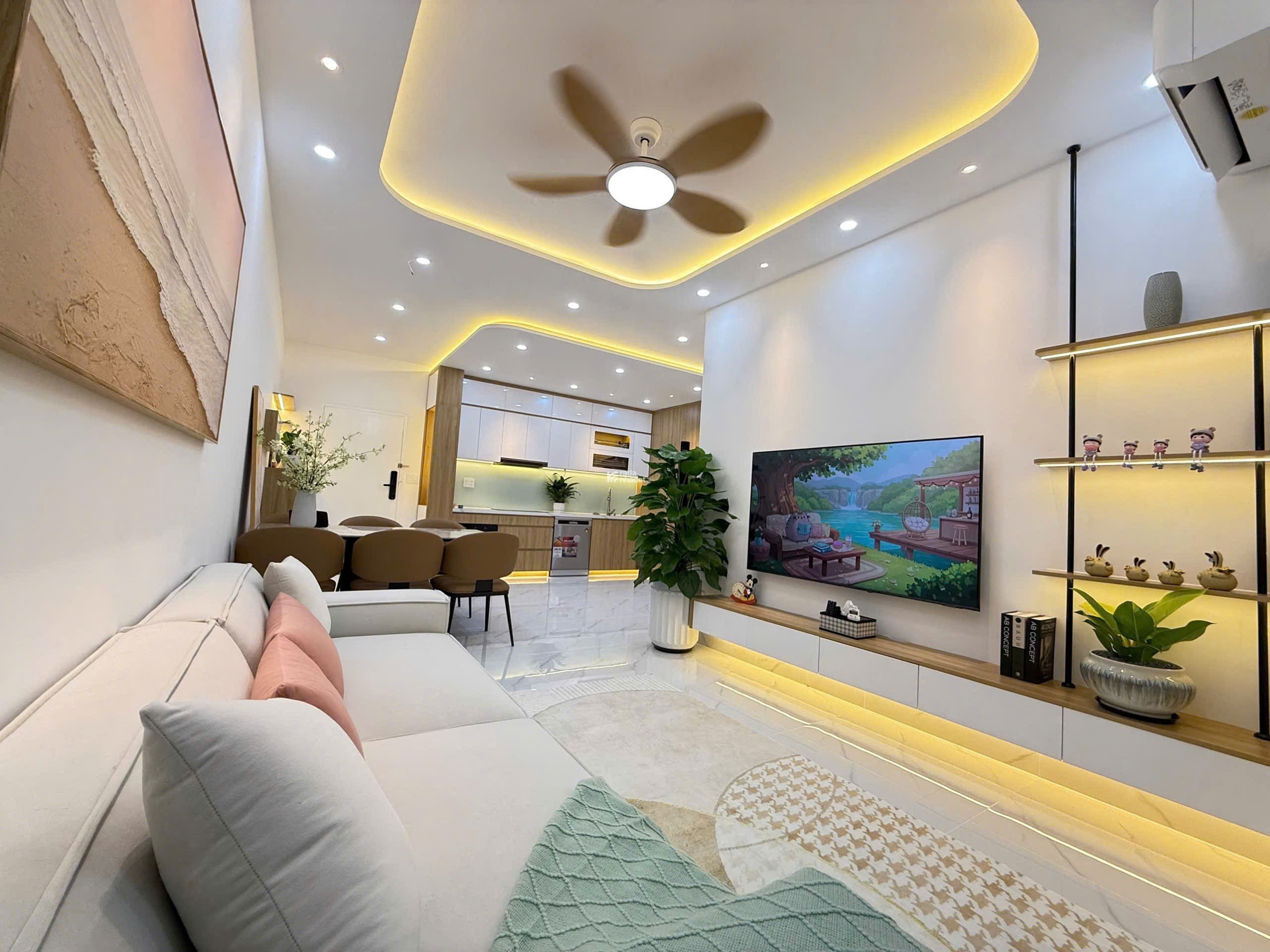 Bán nhanh căn hộ Sky garden 1, PMH, Q7, 88m2, Tk 3PN nhà mới đẹp, giá chỉ 6,6 tỷ 