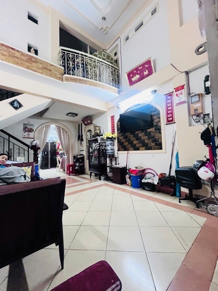 BÁN NHÀ ĐƯỜNG TRẦN BÌNH TRỌNG Q5, diện tích 74m2